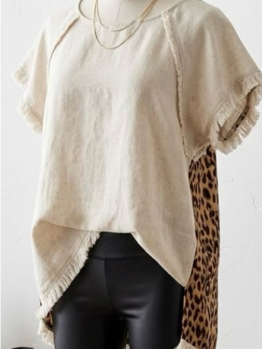 Umgee NWT! Beige Leopard-Back Fringe Hem Women's Top